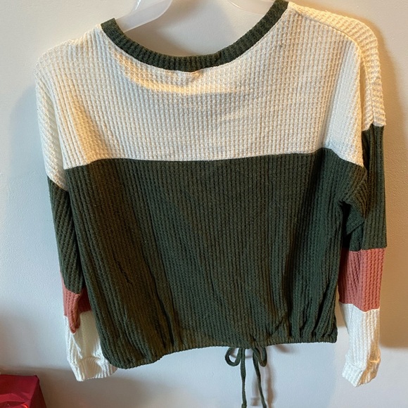 Green Knit Ling Sleeve Draw String Sweater - Picture 7 of 8